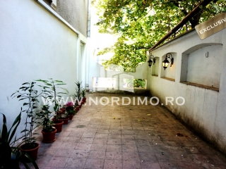 Garsoniera cu terasa proprie, Zona Universitate