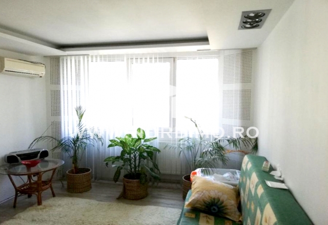 Apartament 4 camere, renovat, Drumul Taberei