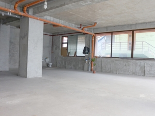 Spatiu comercial stradal, vad pietonal, Uverturii